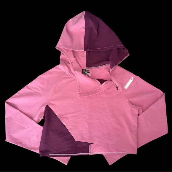 GYMSHARK CROPPED HOODED JACKET - Picture 3 of 8